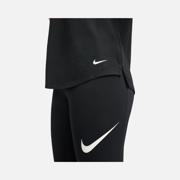 Nike Dri-Fit One Breathe Short-Sleeve Training Kadın Tişört