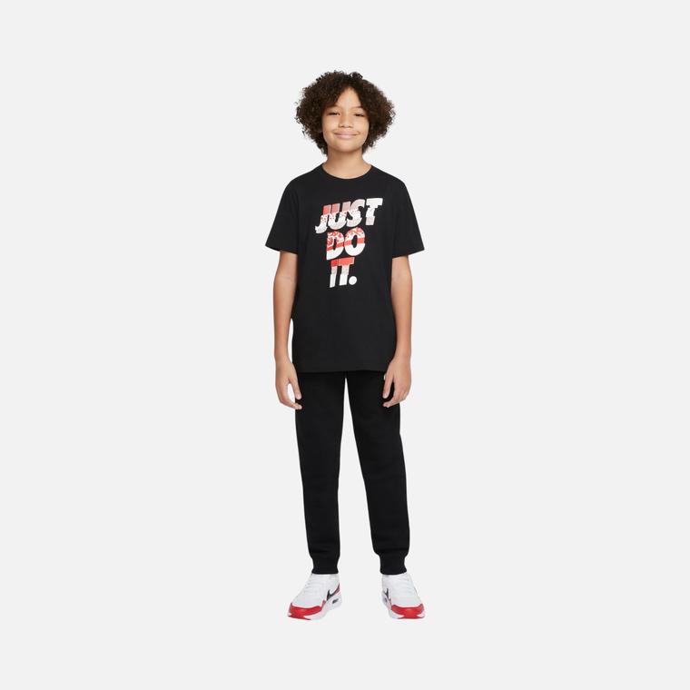 Nike Sportswear Core Brandmark 1 Short-Sleeve Çocuk Tişört