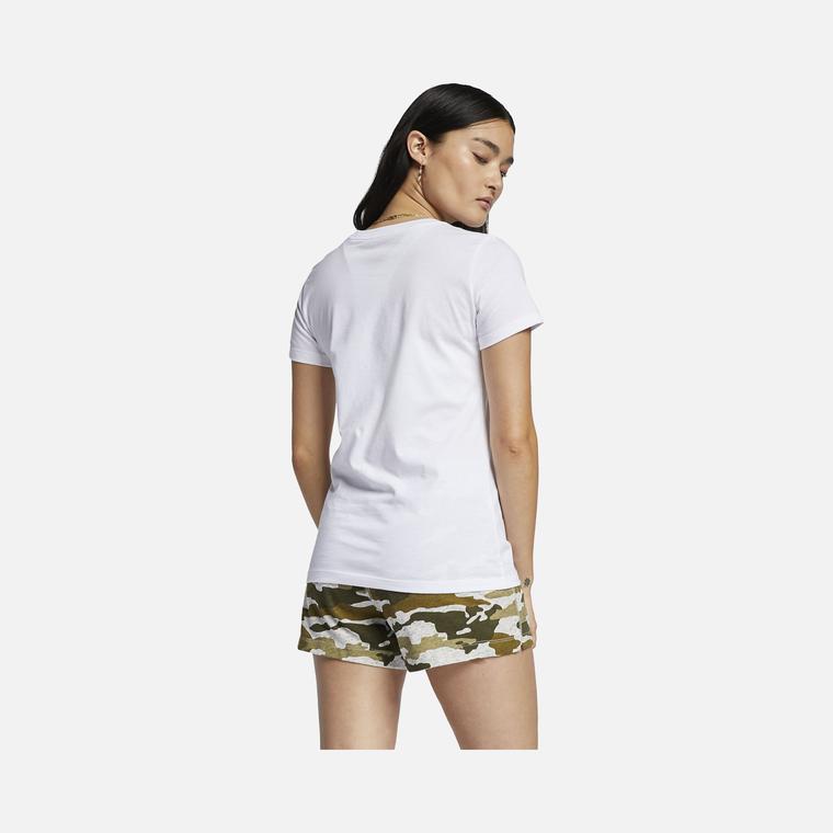 Nike Sportswear Icon Futura Essential Short-Sleeve Kadın Tişört