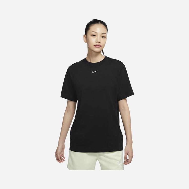 Nike Sportswear Essentials Short-Sleeve Kadın Tişört