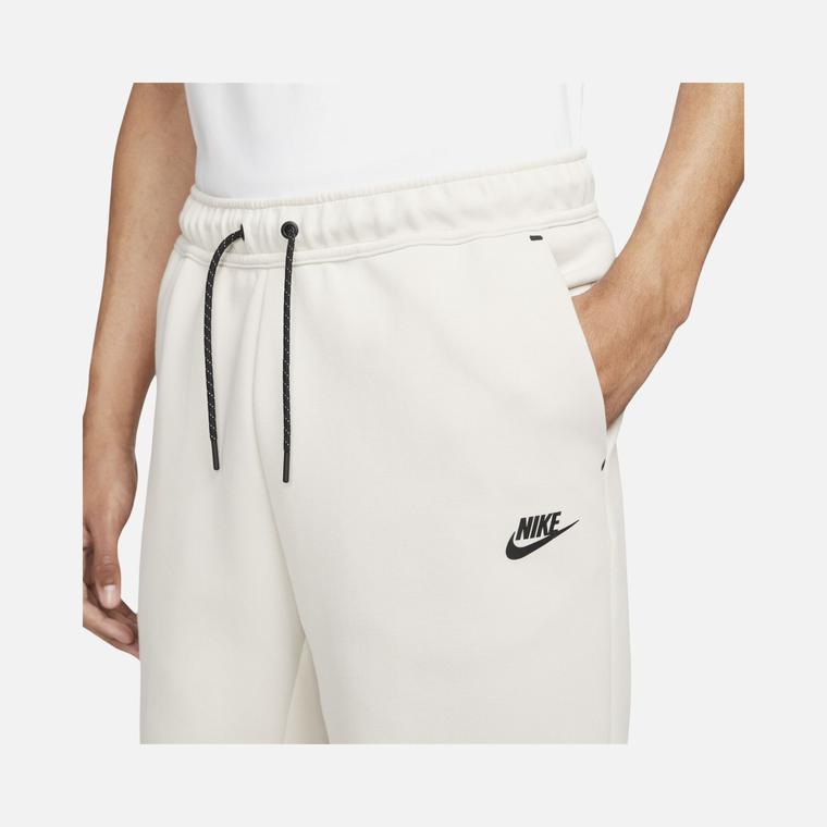 Nike Sportswear Tech Fleece SS22 Erkek Şort