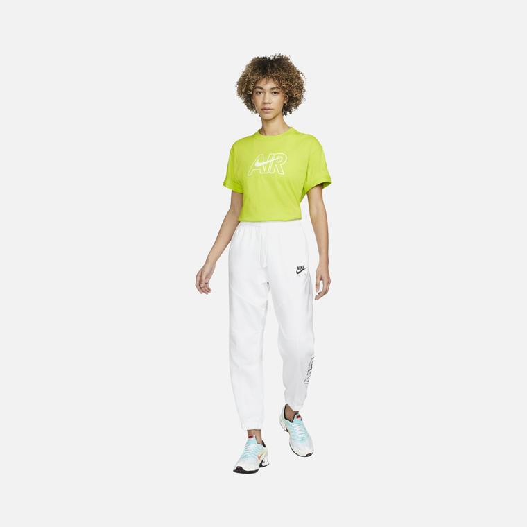 Nike Sportswear Air Graphic Short-Sleeve Kadın Tişört