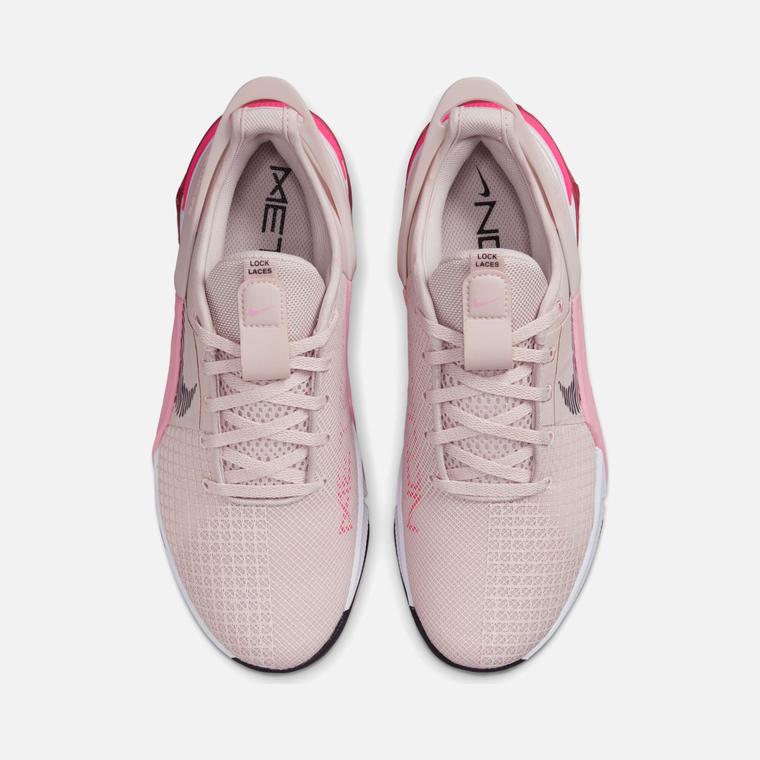 Nike Metcon 8 FlyEase Easy On/Off Training Kadın Spor Ayakkabı